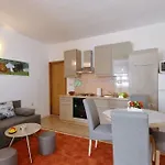 Visnjik Апартаменты *